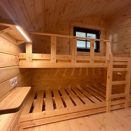 Holiday home Pod Mit Bad 81